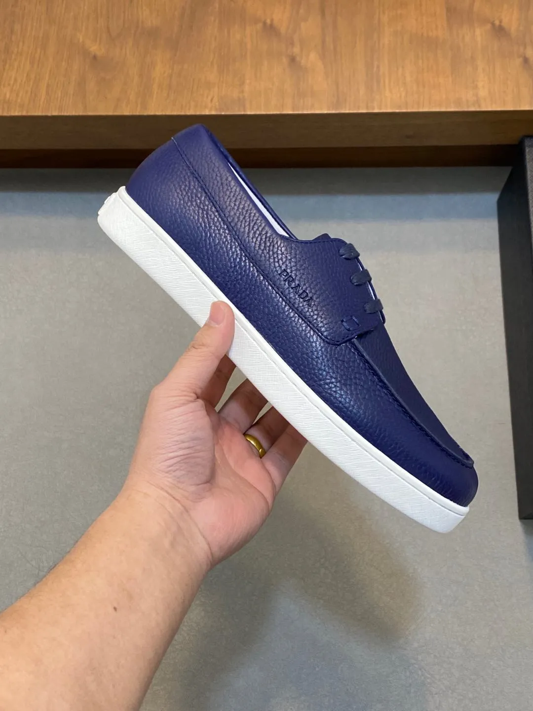 Men's shoes 💰700 [PRADA] Men's shoes are on sale at the counter, sold in Guangzhou, synchronized with the official website, 1 high-quality shipment ✔️ Original cowhide + cowhide lining, 1🆚1 replica, original sole, 38-45 (38.45 custom-made, non-refundable)
